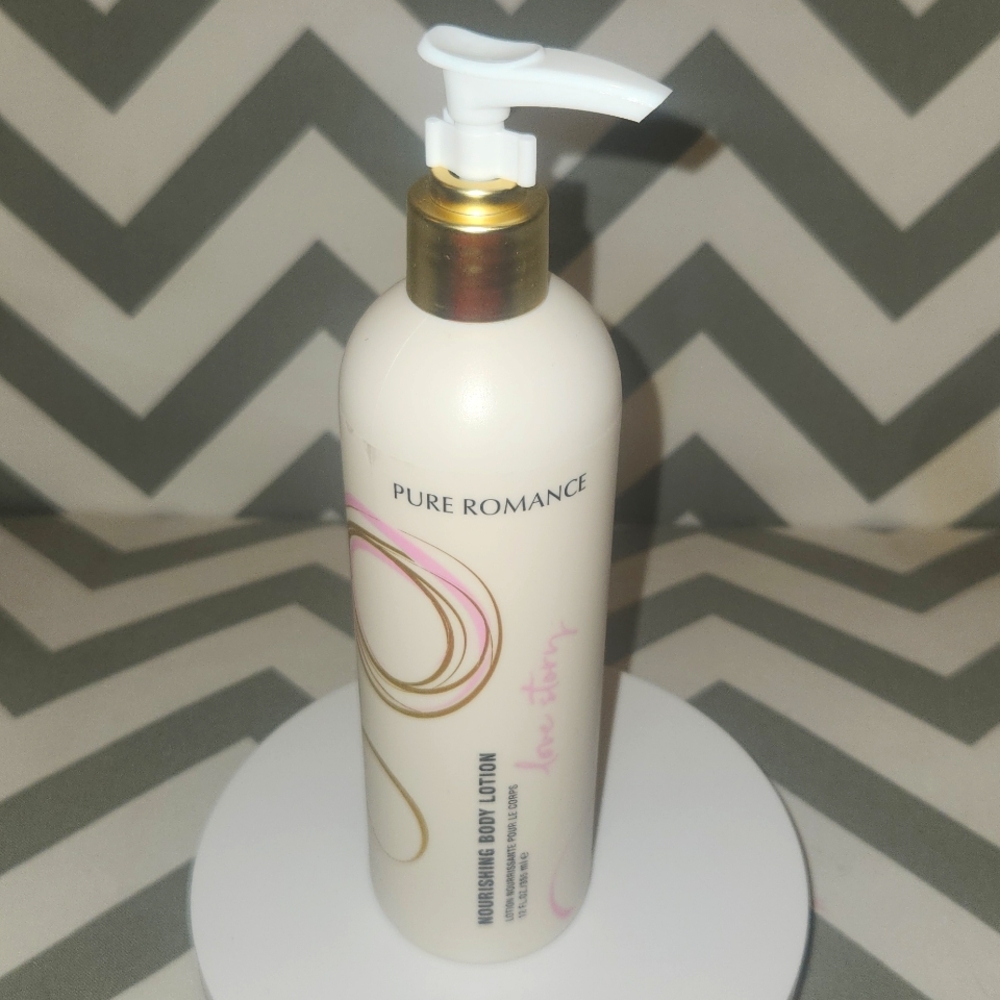 Nourishing Body Lotion - Love Story